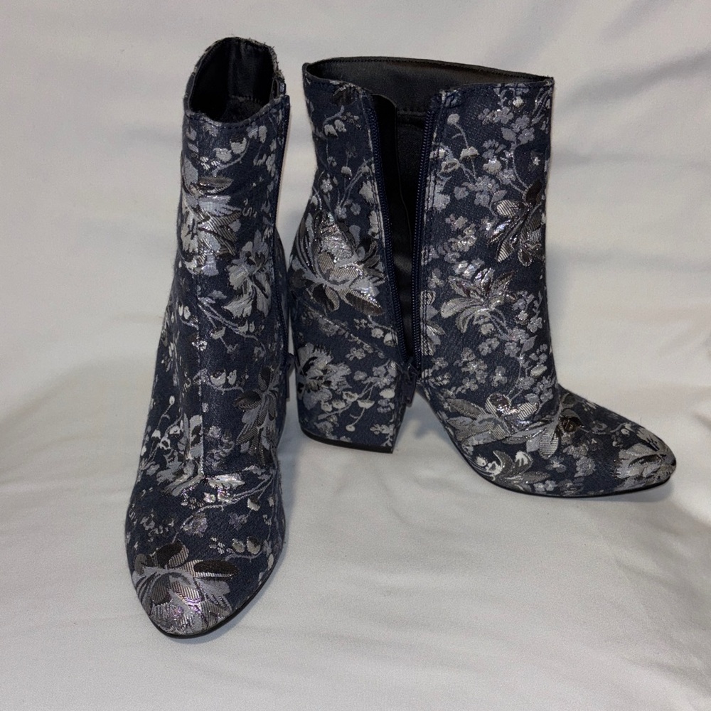 MERONA Floral Patterned Ankle Boots